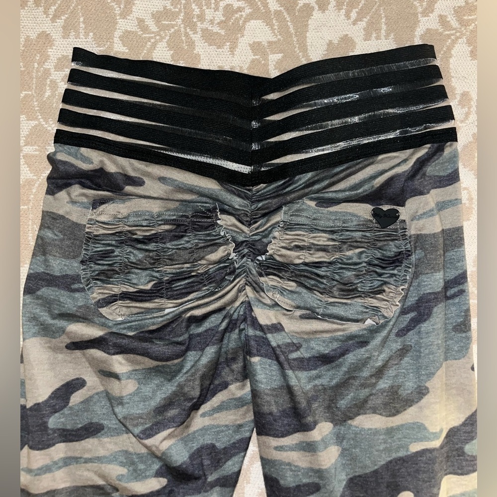 Army Brat Leggings - Picture 3 of 4